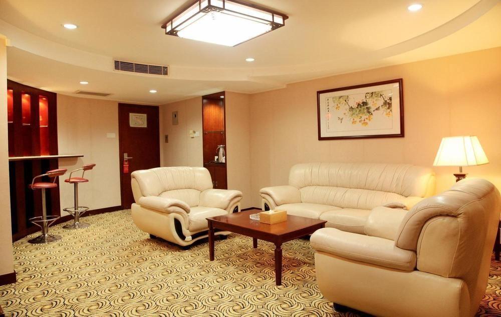 Guangzhou Jinying Hotel Экстерьер фото