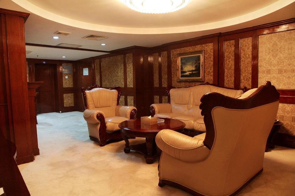 Guangzhou Jinying Hotel Экстерьер фото